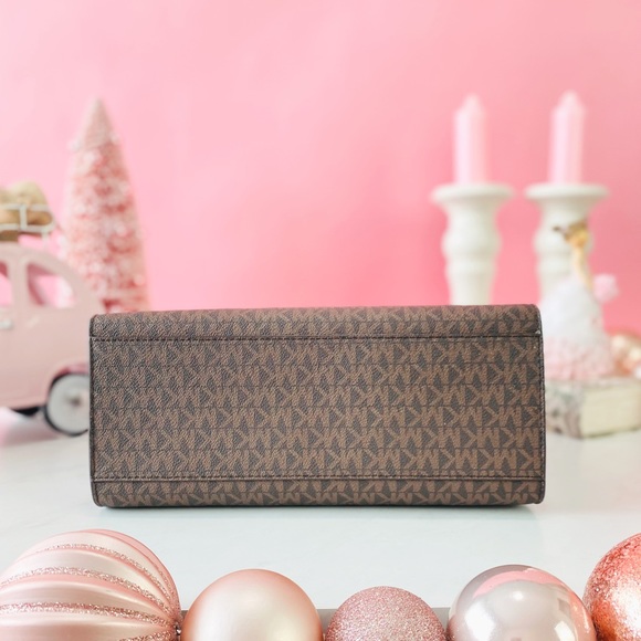 Final Sale!!! 👜 MICHAEL KORS 🌺 Carmen Medium Faux Leather Belted Satchel - Picture 3 of 15